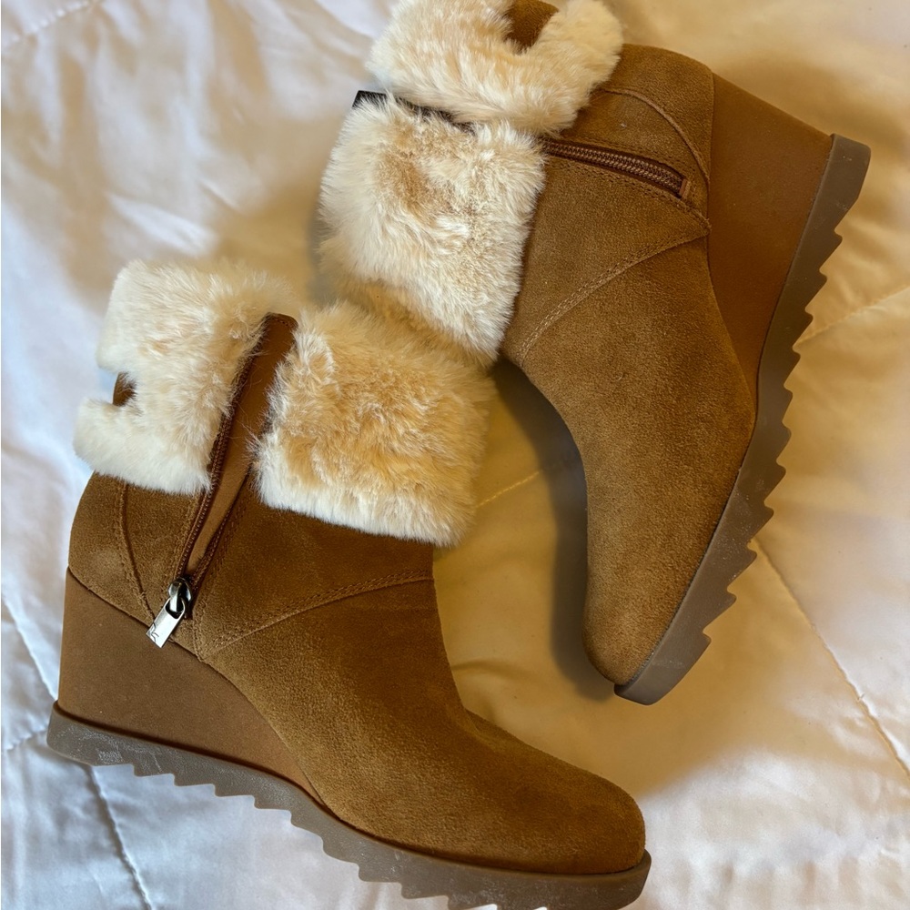 Kookaburra by UGG Ortholite - Cozy Tan Suede Faux Fur Lined Wedge Boots